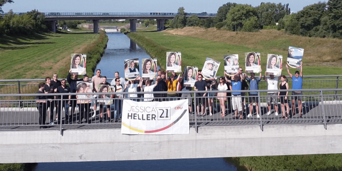 Große Plakatierungsaktion