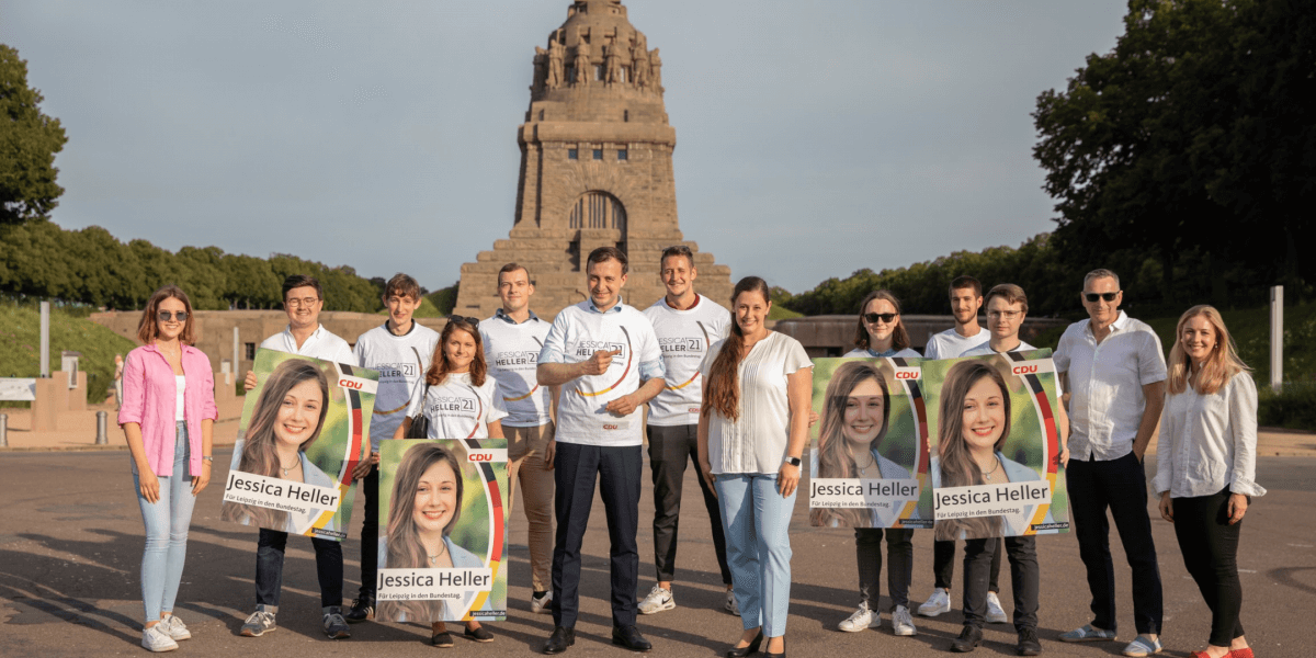 Haustürwahlkampf in Leipzig Südost mit Paul Ziemiak